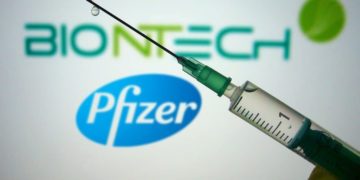 La coopération Pfizer-BioNTech teste un vaccin ciblant Covid et grippe