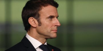 Liban: Emmanuel Macron appelle à « dégager » les dirigeants qui bloquent les réformes