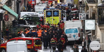 Une fusillade à Paris fait trois morts, le suspect revendique un acte « raciste »