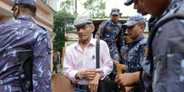 Népal: la Cour suprême ordonne la libération du tueur en série Charles Sobhraj dit «Le Serpent»