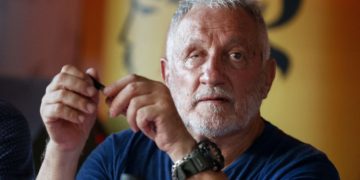 France: le nationaliste corse, Charles Pieri, écroué et 7 autres personnes mises en examen