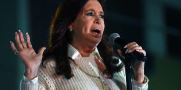 Argentine: la vice-présidente Cristina Kirchner condamnée à 6 ans de prison pour corruption