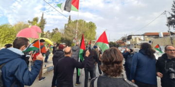 Israël: la police refuse de faire respecter l&rsquo;interdiction de brandir des drapeaux palestiniens