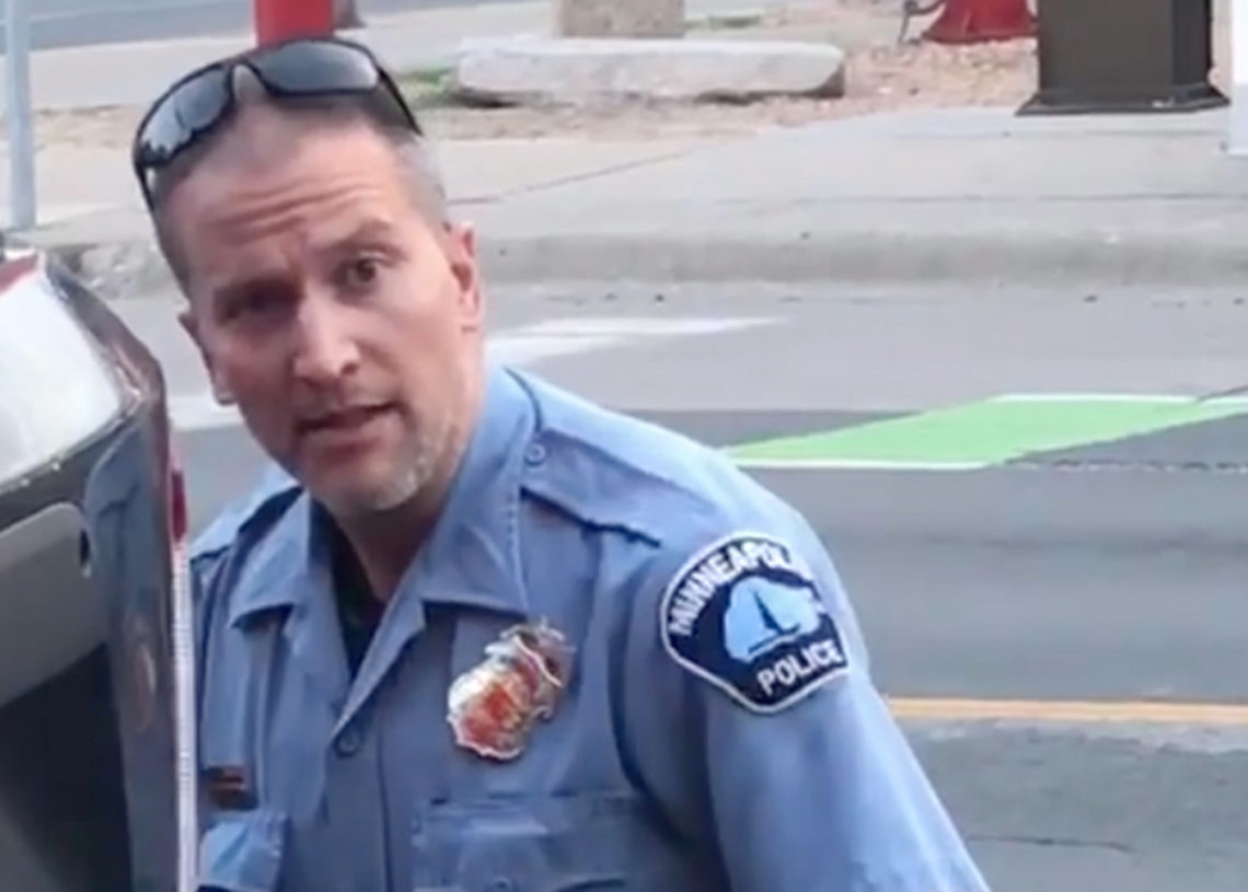 Etats-Unis : le policier qui a tué George Floyd cherche à faire annuler son procès