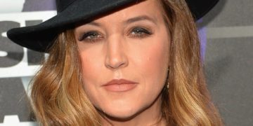 Lisa Marie Presley, fille unique du légendaire Elvis, est décédée à l&rsquo;âge de 54 ans