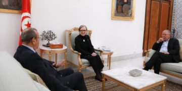 Najla Bouden reçoit Samir Majoul et Noureddine Taboubi