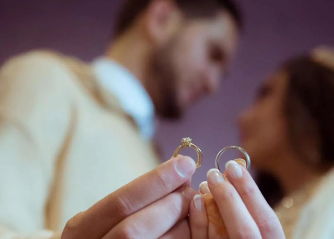 Promesse de mariage rompue, une femme condamnée à rembourser son ex-fiancé