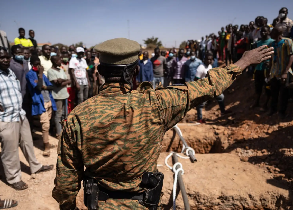 Burkina: les djihadistes font une trentaine de morts en deux jours