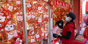 Nouvel An lunaire : début de l&rsquo;année du lapin et crainte de reprise épidémique en Chine