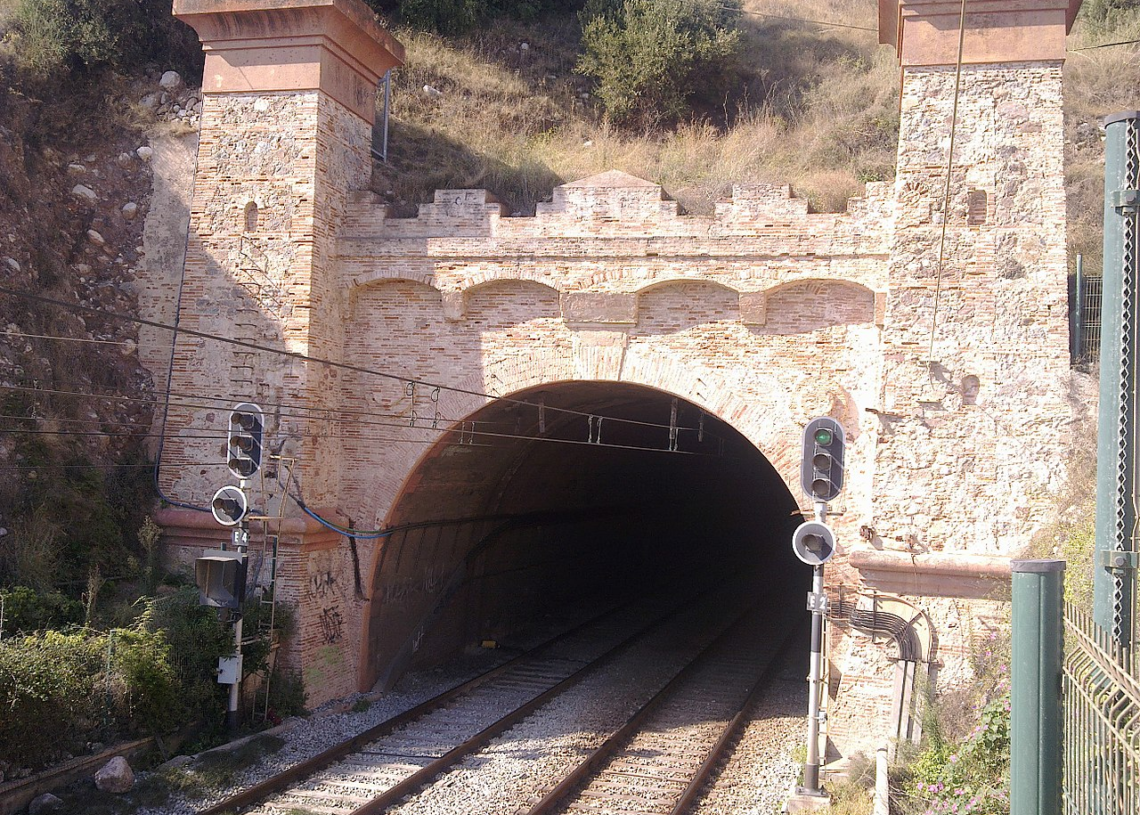 Insolite: l’Espagne commande 31 trains trop hauts pour passer dans ses tunnels