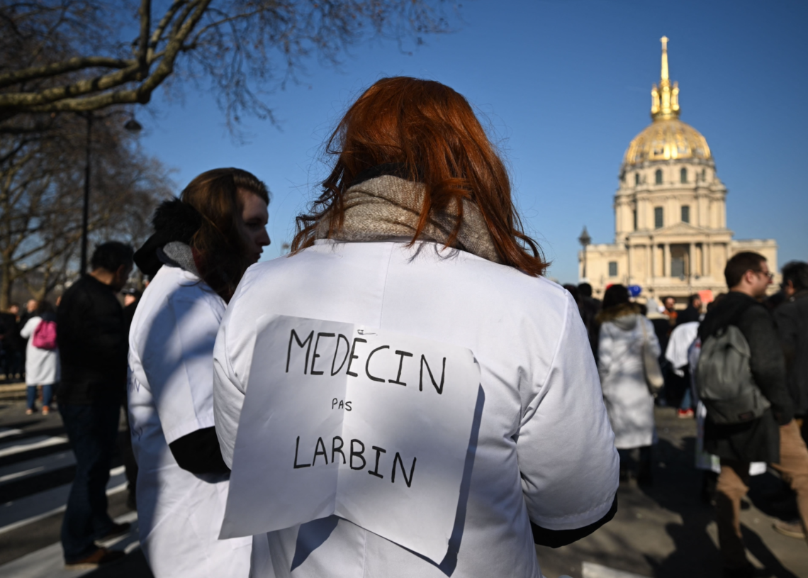 France: les deux principaux syndicats rejettent « à l’unanimité » les nouveaux tarifs de consultation