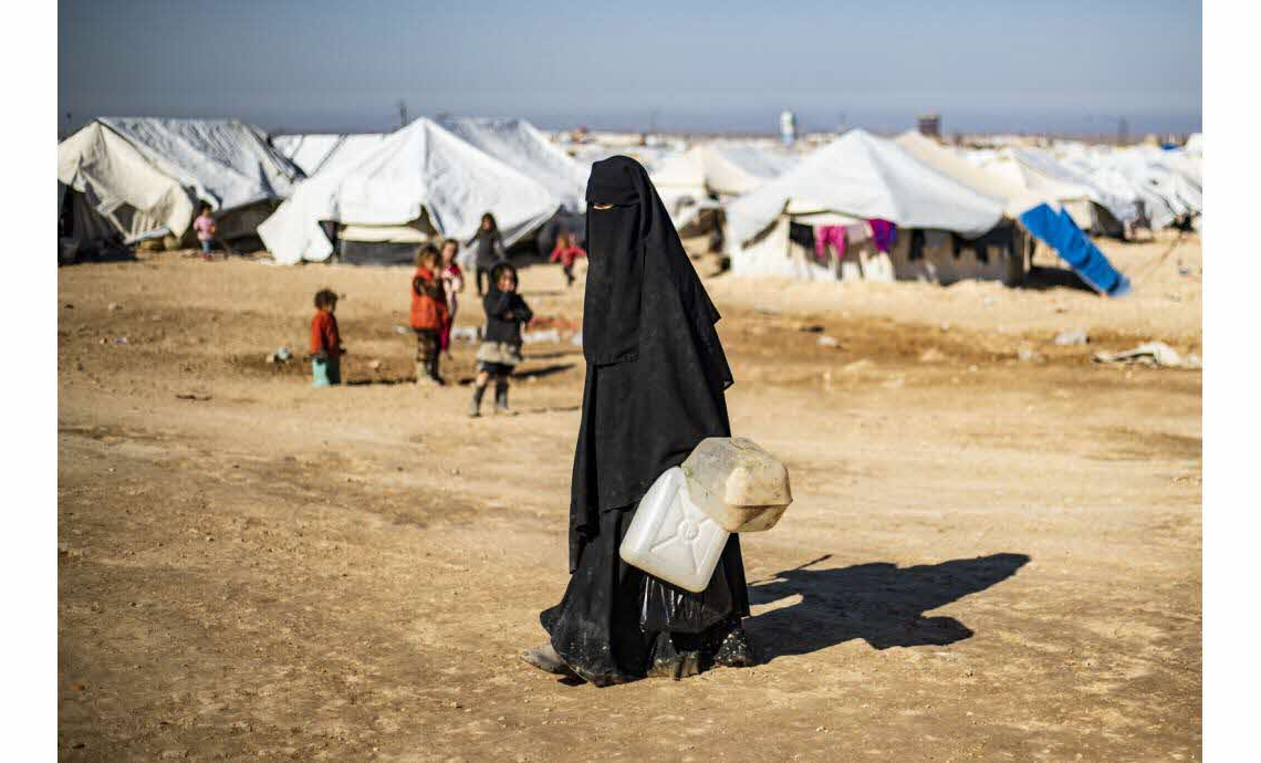 Sage-femme en Irak et en Syrie pour l’EI, une « revenante » jugée à Paris pour association de malfaiteurs terroriste