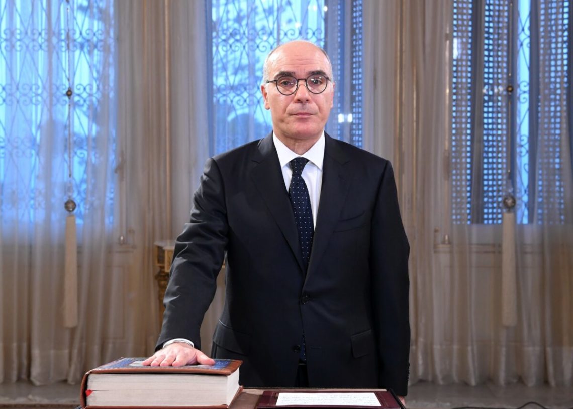 Changement à la tête de la diplomatie…véritable changement ou simple relève de garde?