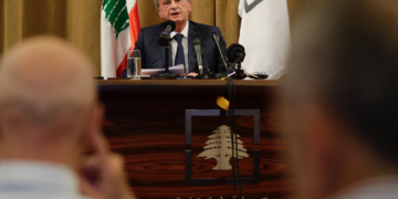 Liban: le gouverneur de la Banque centrale, Riad Salamé, convoqué chez un juge le 15 mars