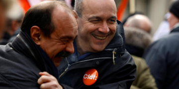 Réforme des retraites en France: les syndicats se félicitent d&rsquo;une « mobilisation historique »