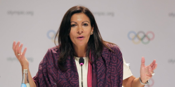 Paris: la maire, Anne Hidalgo, contrainte par la justice à transmettre ses notes de frais 2017 à un journaliste