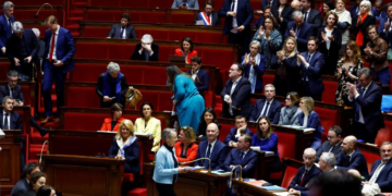 Réforme des retraites en France: la motion de censure rejetée à neuf voix près