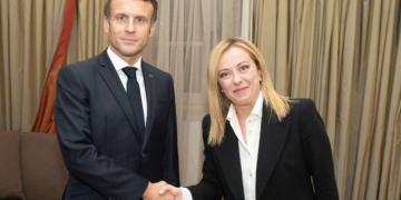 Emmanuel Macron et Giorgia Meloni appellent à soutenir la Tunisie pour contenir la «pression migratoire»