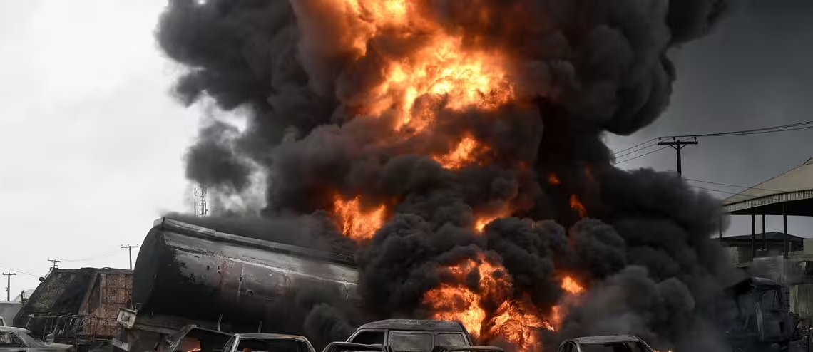 Nigeria: 12 morts dans une explosion près d&rsquo;un oléoduc détourné par des pilleurs de pétrole