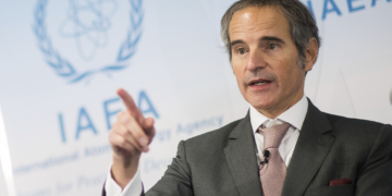 Nucléaire: Rafael Grossi, le chef de l&rsquo;AIEA fait état de «discussions constructives» avec l&rsquo;Iran