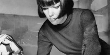 Décès de la styliste anglaise Mary Quant, papesse de la mini-jupe