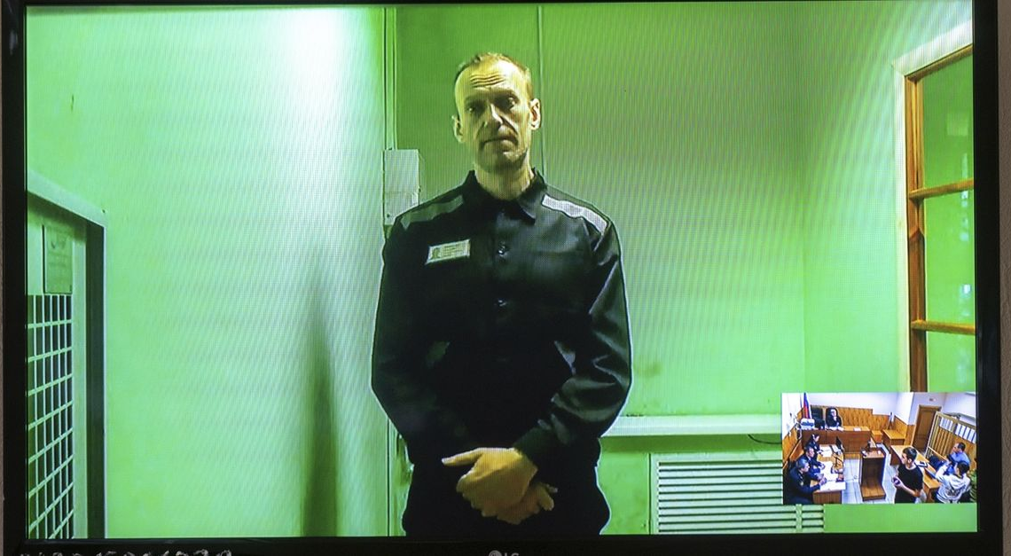 L’opposant russe Alexei Navalny souffre d’un « mal mystérieux », son avocate dénonce « un lent empoisonnement pour le tuer à petit feu »