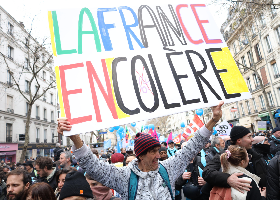 Retraites en France: le Conseil constitutionnel valide l’essentiel de la réforme, dont l’âge de départ à 64 ans