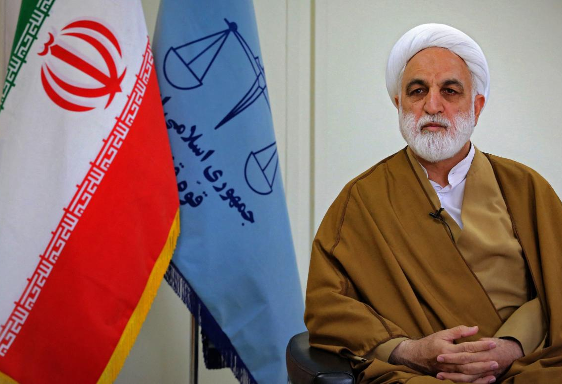 L’autorité judiciaire iranienne affirme que les femmes non voilées seront poursuivies « sans pitié »