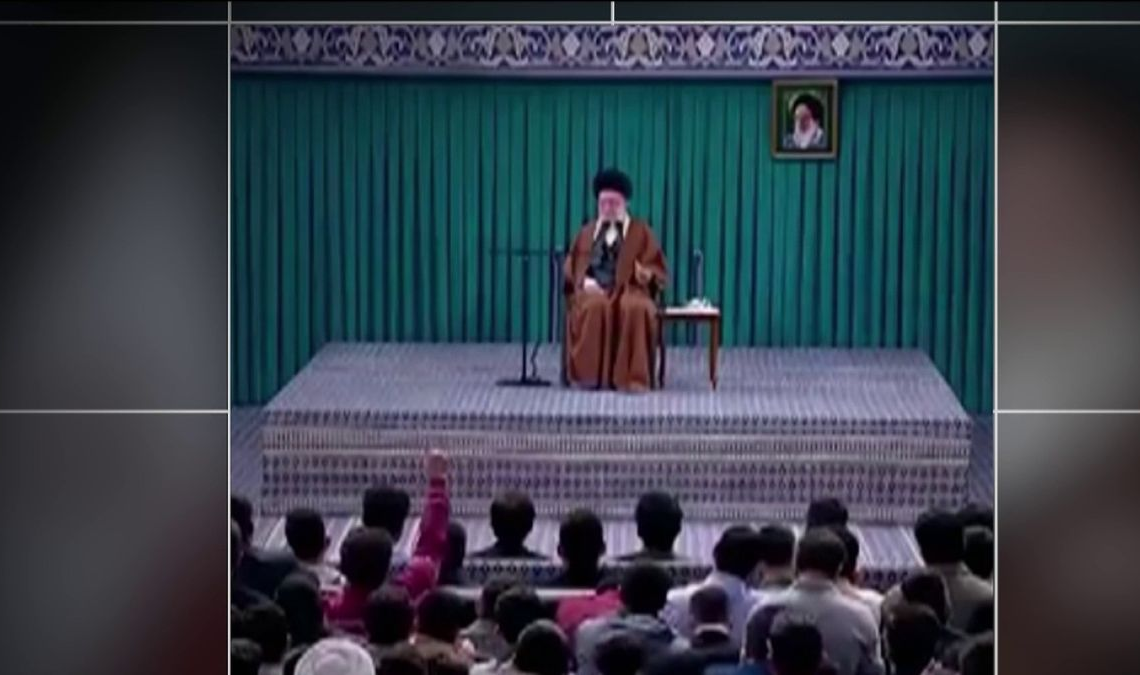 Iran : l’Ayatollah pris a partie par des étudiants