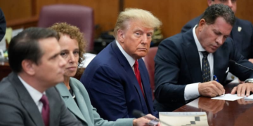 Donald Trump inculpé: l’ex-président a quitté le tribunal après avoir plaidé « non coupable » de 34 charges…