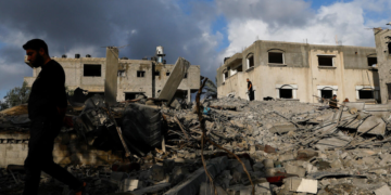 Frappes israéliennes et tirs de roquettes à Gaza, deux Palestiniens tués en Cisjordanie