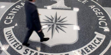 Dans une vidéo, la CIA fait appel aux Russes pour obtenir des informations sur la Russie de Poutine