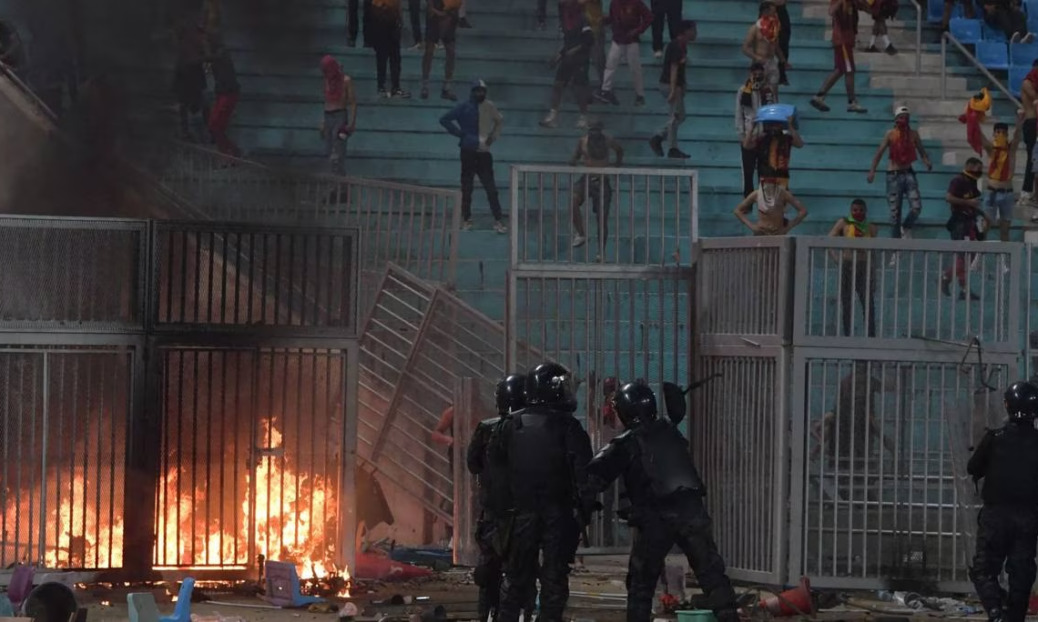 La CAF sanctionne sévèrement l&rsquo;EST