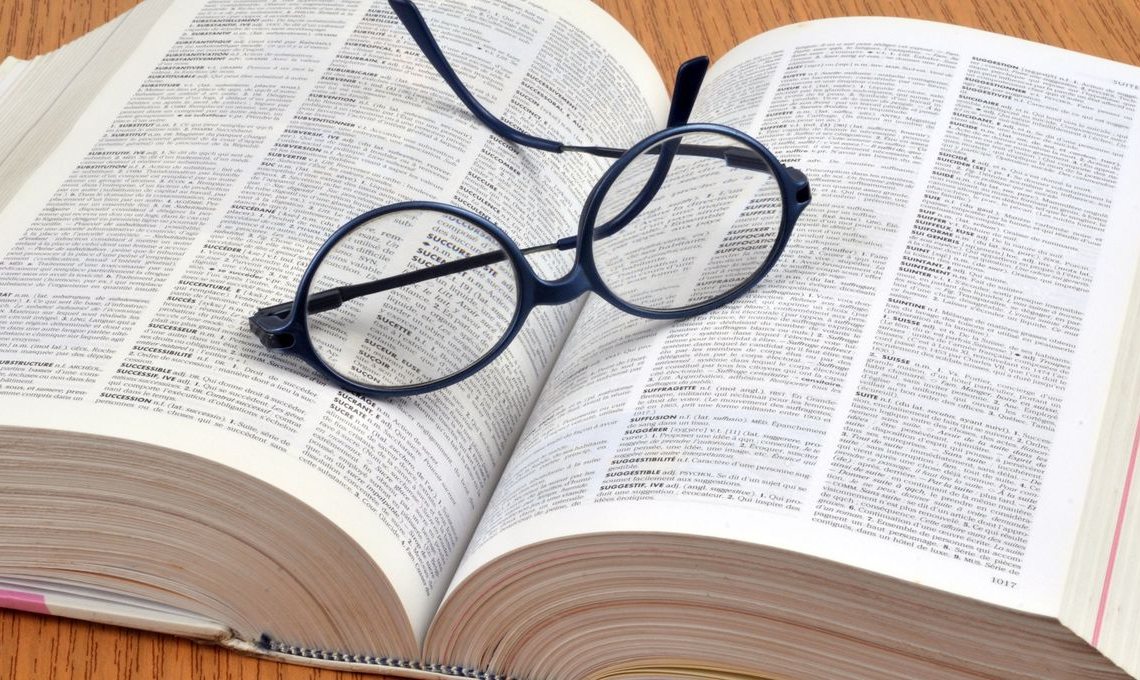 De « ghoster » à « être en PLS », voici la liste des nouveaux mots du Petit Robert 2024