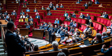 France: Les députés approuvent largement la loi de programmation militaire