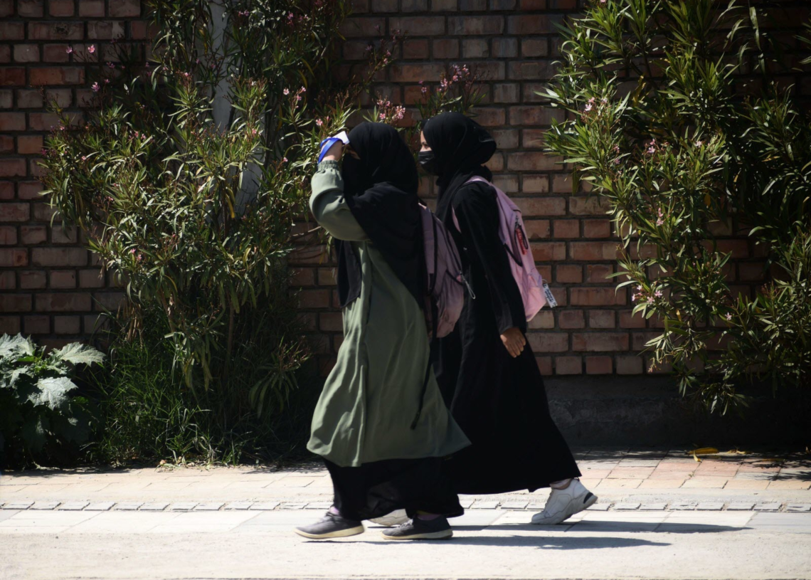 Selon le Conseil français du culte musulman, l’abaya « n’est pas un signe religieux »