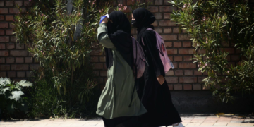 Selon le Conseil français du culte musulman, l&rsquo;abaya « n&rsquo;est pas un signe religieux »
