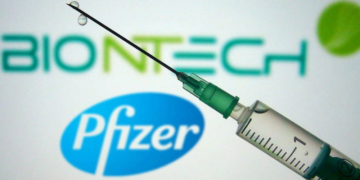 Leur vie a changé après le vaccin: BioNTech sur le banc des accusés