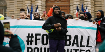 Hijab dans le foot : le Conseil d’État français dénonce des « attaques » contre l’indépendance de la justice