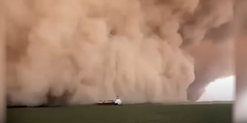 Egypte: le canal de Suez touché par une impressionnante tempête de sable (vidéo)