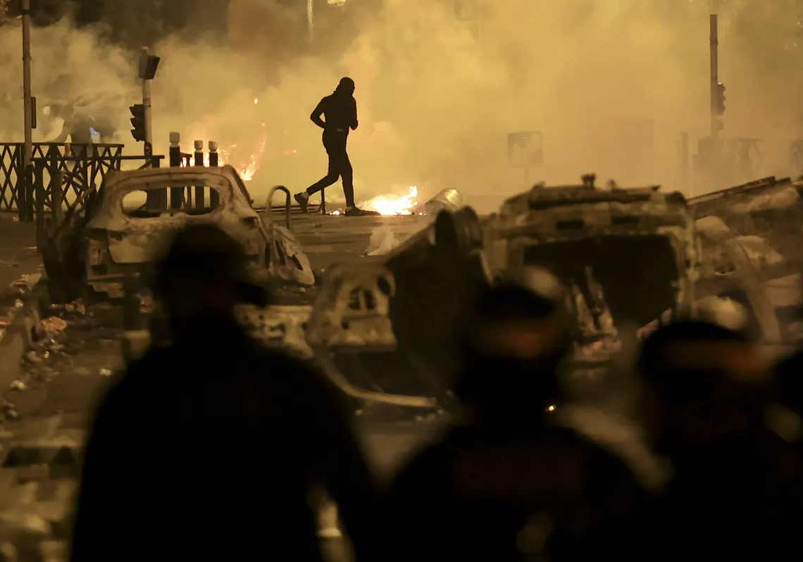 Comme un air de printemps arabe en France…