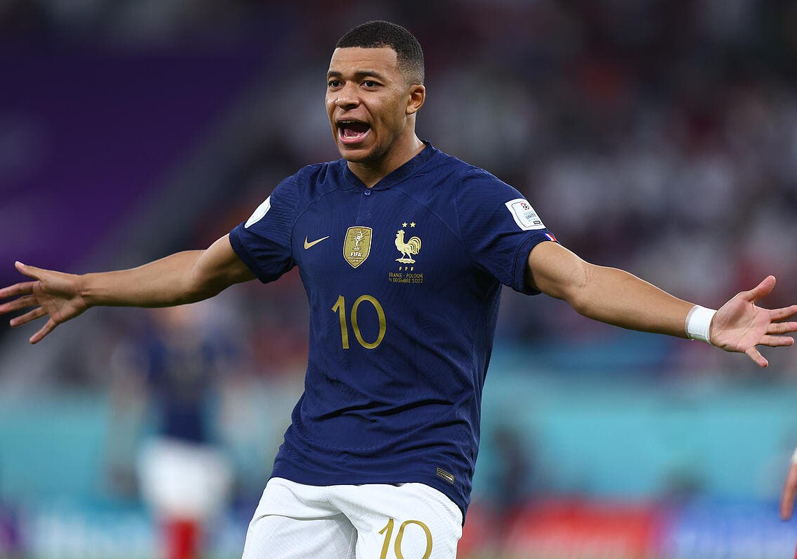 PSG-Mbappé: Al-Hilal proposerait 300 millions d&rsquo;euros au club et 700 millions au capitaine des bleus