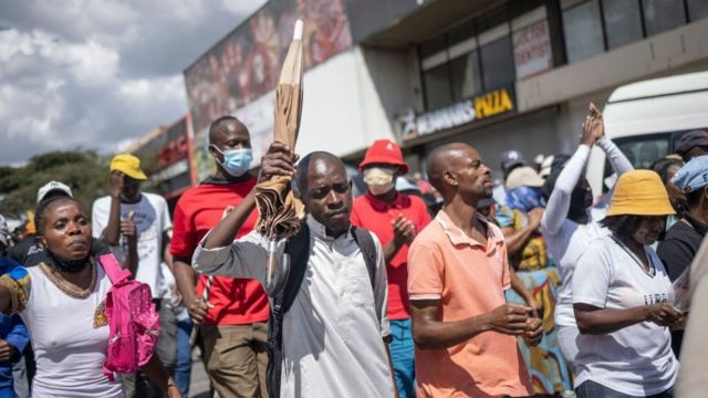 Afrique du Sud : une nouvelle loi sur l’emploi des Noirs divise le pays