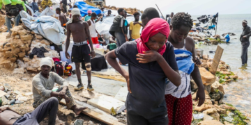 «Nous ne sommes pas des animaux»: des centaines de migrants coincés entre la Tunisie et la Libye