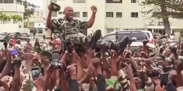 Putsch au Gabon: Brice Oligui Nguema, président d&rsquo;une « transition » encore imprécise