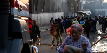 Afrique du Sud: au moins 73 morts dans un incendie à Johannesburg