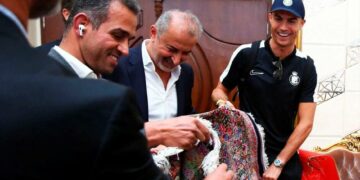 Les images de Cristiano Ronaldo accueilli en légende en Iran