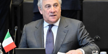 « Nous sommes prêts à augmenter le nombre de migrants tunisiens légaux  en Italie » annonce Antonio Tajani