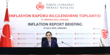 Inflation: La Turquie relève son taux directeur à 30%, au plus haut depuis 2003
