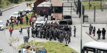Equateur: 57 gardiens de prison et policiers pris en otage
